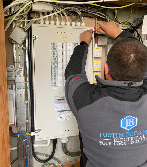 electrician-thame