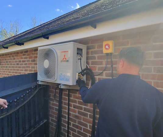 cotswolds-air-conditioning Air Conditioning Cotswolds