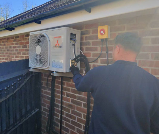 air_conditioning_towcester Air Conditioning Towcester